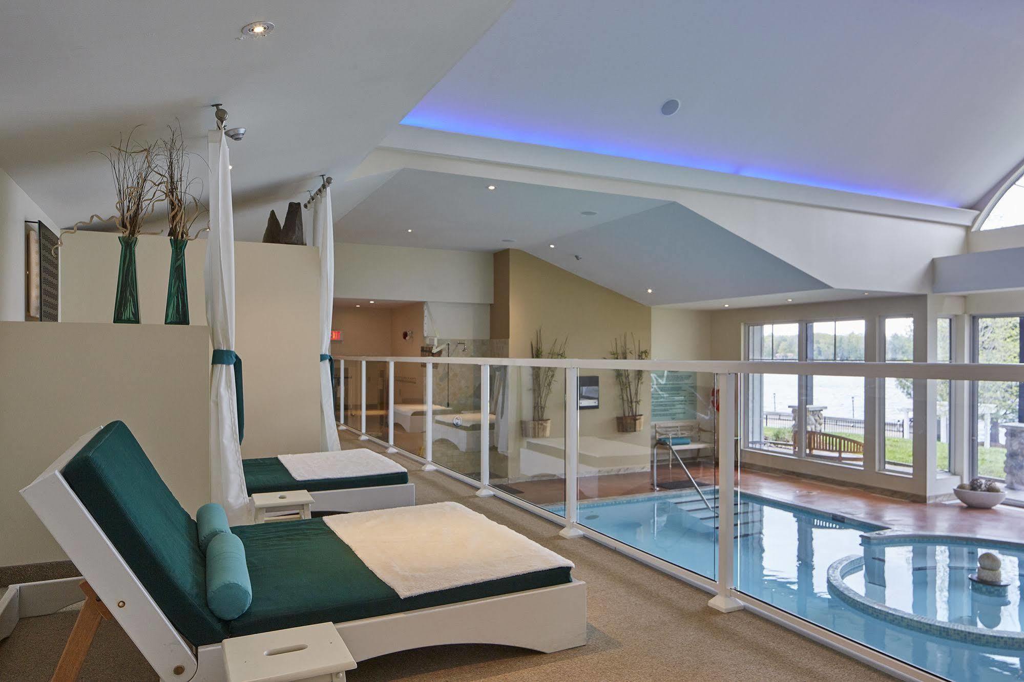 Sir Sam'S Inn & Spa (Adults Only) Haliburton Ngoại thất bức ảnh