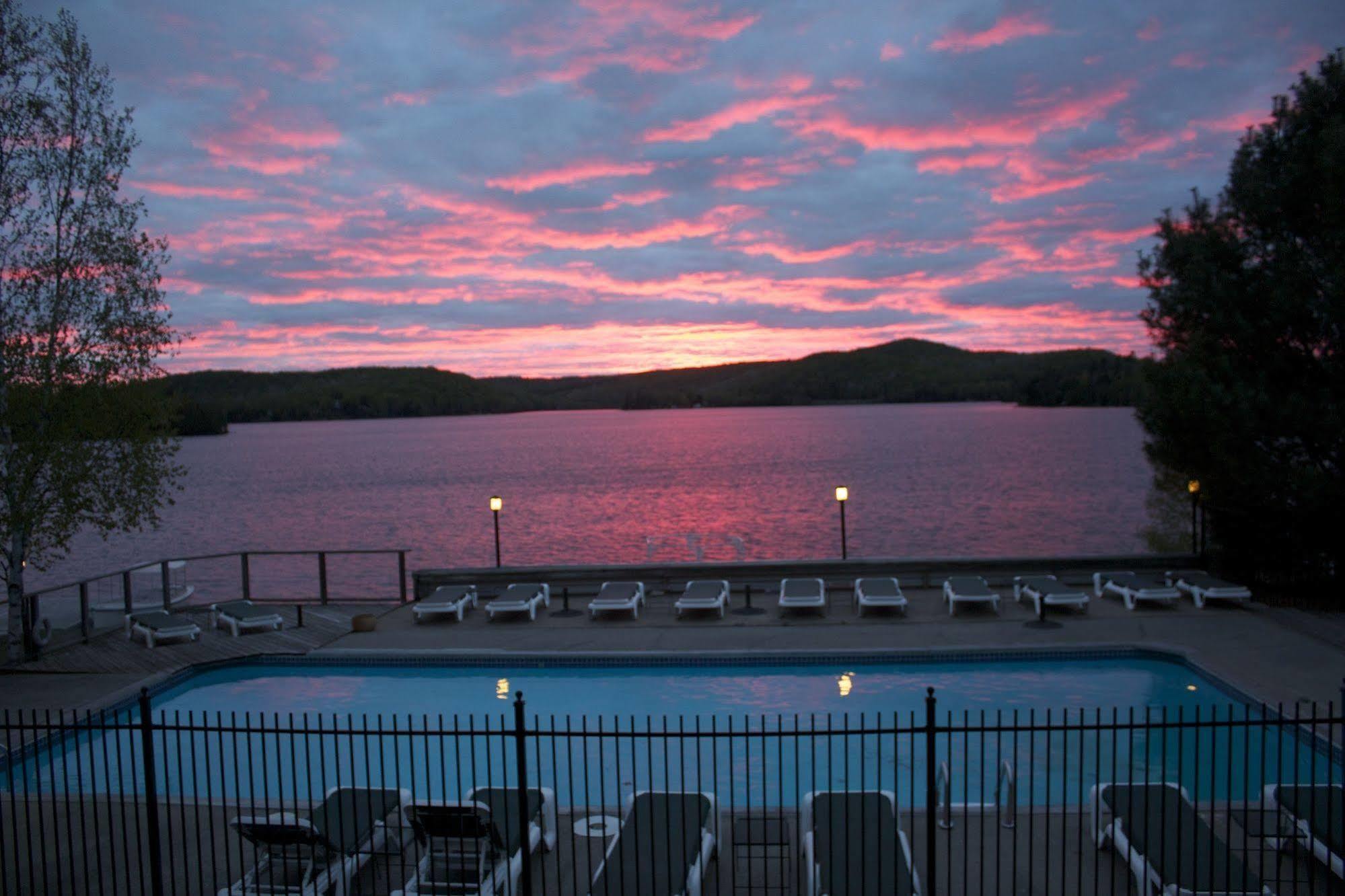 Sir Sam'S Inn & Spa (Adults Only) Haliburton Ngoại thất bức ảnh